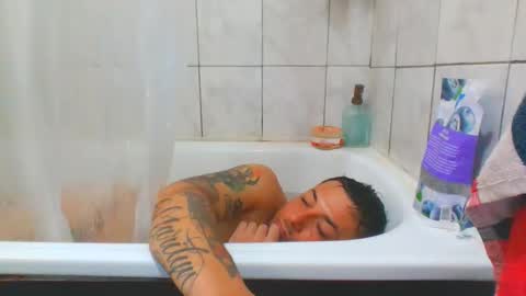 baadddboooy69 online show from 11/15/25, 07:10