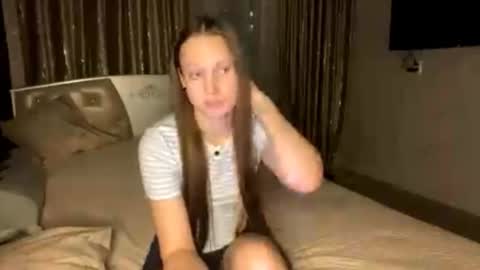 Anny Simpson online show from 10/26/25, 12:11