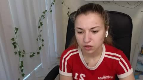 Snapshot of babby_anyaa chatting on 06/20/26, 04:48 Anya online show from 06/20/26, 04:48