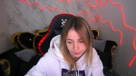 Babe online show from 02/11/25, 11:43