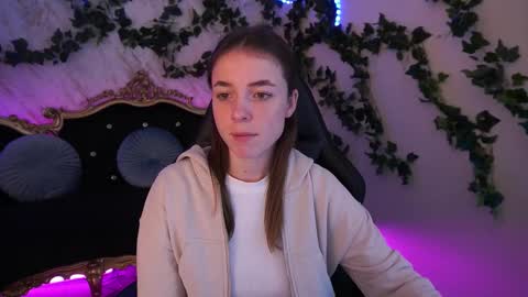 Babe online show from 10/08/25, 07:17