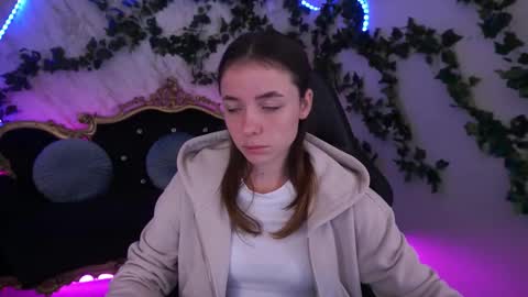 Babe online show from 10/10/25, 06:56