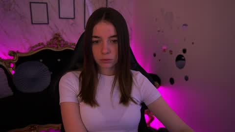 Babe online show from 04/06/26, 06:47