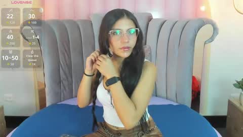 Snapshot of babe_vennus chatting on 05/29/26, 05:00 Venus online show from 05/29/26, 05:00