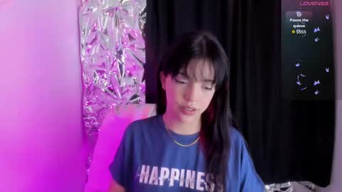 Queen B online show from 09/25/25, 05:38