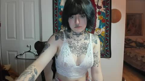Snapshot of babeeblush chatting on 07/14/26, 02:16 babee online show from 07/14/26, 02:16