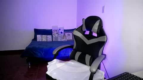 babenik_777 online show from 11/22/25, 03:38