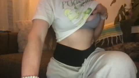 baby1865385 online show from 03/01/26, 04:58