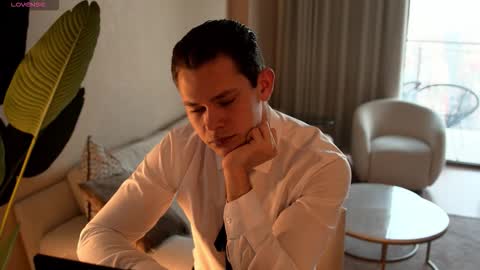 Luna and Medina online show from 02/13/26, 01:51