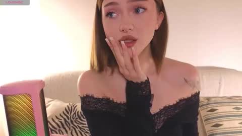 bb adele  online show from 12/01/25, 05:51