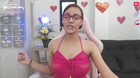 Snapshot of baby_blue18_ chatting on 12/10/24, 06:38 salome online show from 12/10/24, 06:38