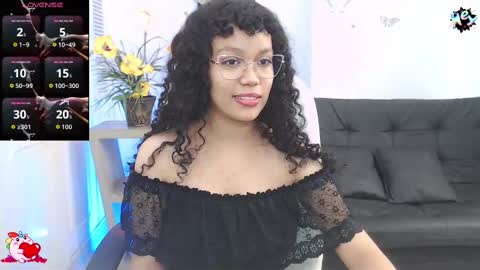 Snapshot of baby_blue18_ chatting on 10/17/25, 05:48 salome online show from 10/17/25, 05:48