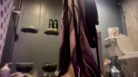 Snapshot of baby_buddha chatting on 12/06/24, 06:04 baby buddha online show from 12/06/24, 06:04