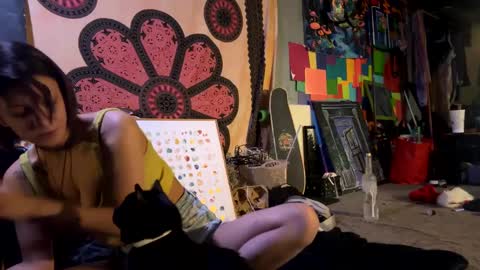 Snapshot of baby_buddha chatting on 01/12/25, 12:12 baby buddha online show from 01/12/25, 12:12