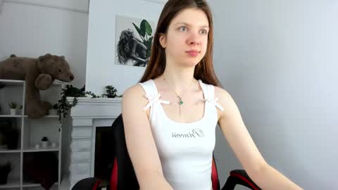 Evalena maybe just Eva online show from 03/11/25, 09:02