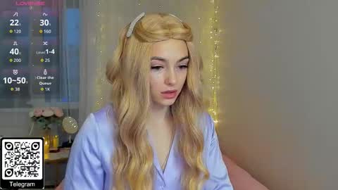 Elizabeth online show from 12/20/25, 01:18