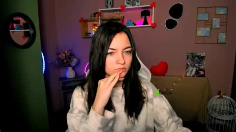 baby online show from 02/12/26, 08:20