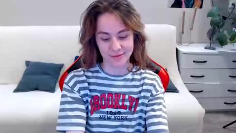 baby_kitte online show from 01/04/25, 01:21