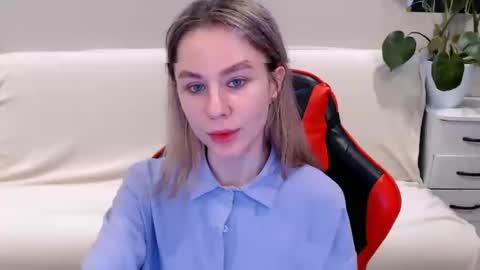 baby_kitte online show from 02/25/25, 05:41