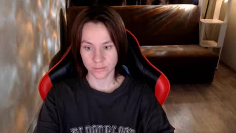 baby_kitte online show from 12/18/25, 03:12