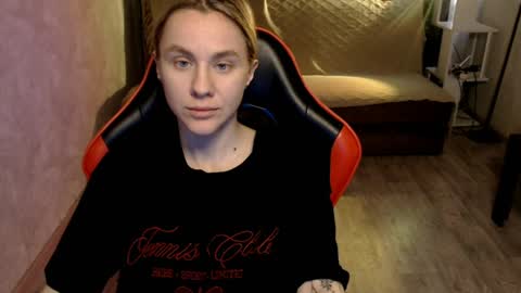 baby_kitte online show from 04/04/26, 02:25