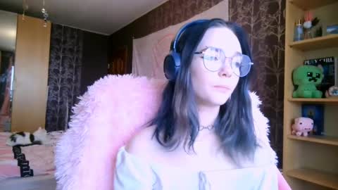 Alice online show from 04/28/26, 08:52