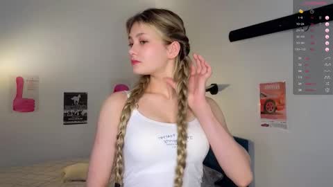 Ruth online show from 10/06/25, 07:33