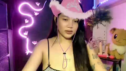 mae online show from 11/07/25, 09:53