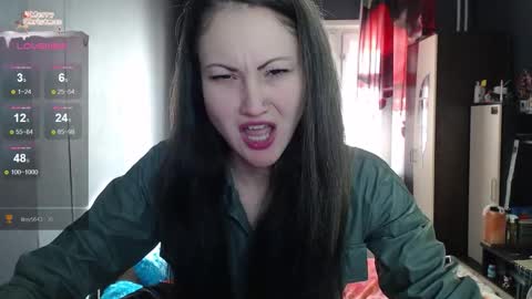 Snapshot of baby_sexy__ chatting on 10/15/25, 02:44 Ida and Kira online show from 10/15/25, 02:44