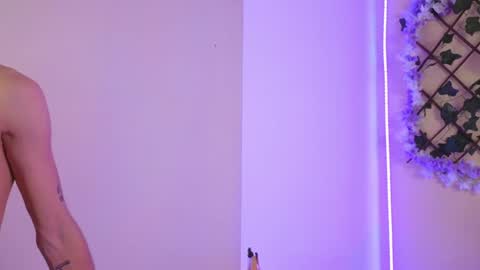 Snapshot of baby_xian chatting on 12/22/24, 07:44  Dani  online show from 12/22/24, 07:44