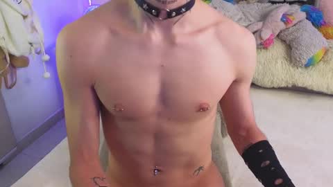 Snapshot of baby_xian chatting on 02/12/25, 04:44  Dani  online show from 02/12/25, 04:44