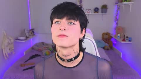 Snapshot of baby_xian chatting on 10/31/25, 08:48  Dani  online show from 10/31/25, 08:48