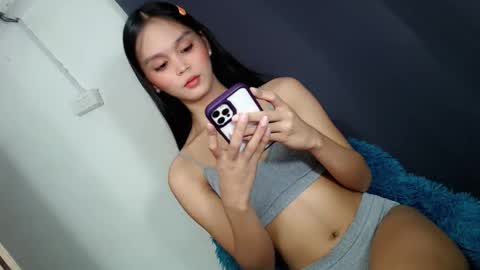 baby_zoexx online show from 09/19/25, 10:10