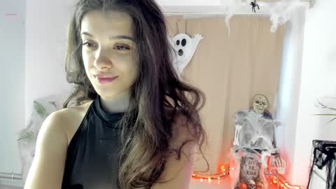 Aylin  online show from 10/25/25, 05:37