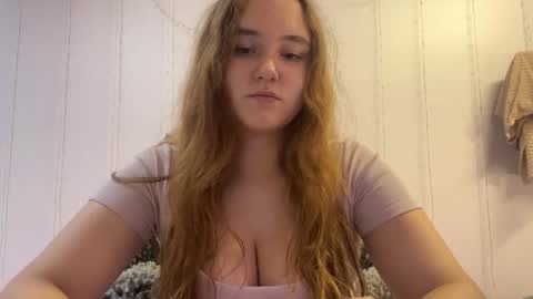 Snapshot of babyblissxx chatting on 10/30/25, 09:59 Katerina online show from 10/30/25, 09:59