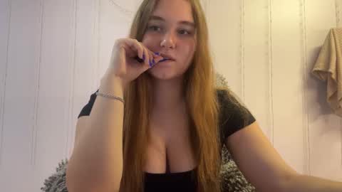 Snapshot of babyblissxx chatting on 11/05/25, 11:16 Katerina online show from 11/05/25, 11:16