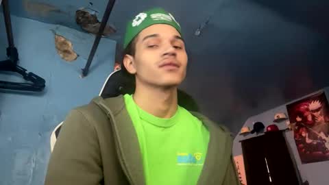 Snapshot of babyd0103 chatting on 12/13/24, 12:50 babyD online show from 12/13/24, 12:50