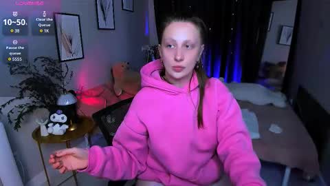 Eva online show from 10/03/25, 10:18