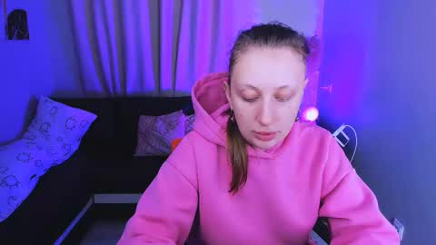 Eva online show from 10/12/25, 08:41