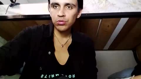 Dani  online show from 11/21/25, 09:46