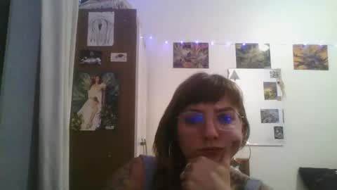 Snapshot of babydemon6 chatting on 12/13/24, 11:17 babydemon6 online show from 12/13/24, 11:17