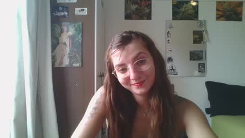 Snapshot of babydemon6 chatting on 01/27/25, 07:03 babydemon6 online show from 01/27/25, 07:03