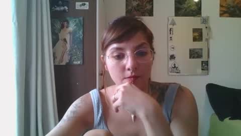 Snapshot of babydemon6 chatting on 01/28/25, 08:47 babydemon6 online show from 01/28/25, 08:47