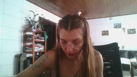 Snapshot of babydemon6 chatting on 10/15/25, 07:14 babydemon6 online show from 10/15/25, 07:14