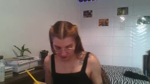 babydemon6 online show from 12/02/25, 09:32