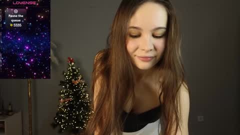 Snapshot of babydi_ chatting on 12/17/24, 11:16 hiii honey im Diana 3 online show from 12/17/24, 11:16