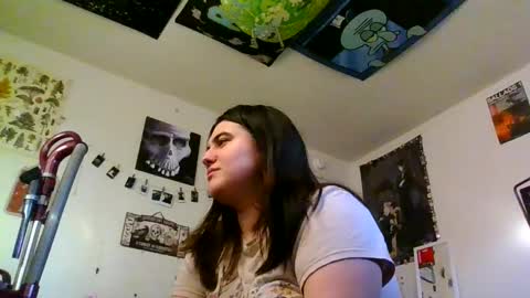 Snapshot of babydollalexiss chatting on 11/21/25, 11:36 babydollalexiss online show from 11/21/25, 11:36