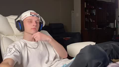 Big cock boy online show from 12/11/24, 11:54