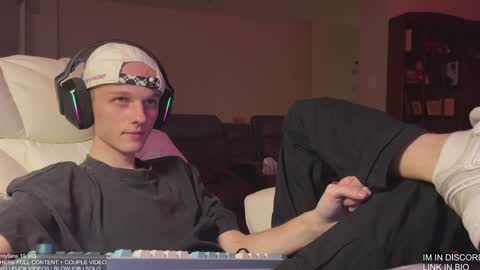 Big cock boy online show from 01/08/25, 02:14