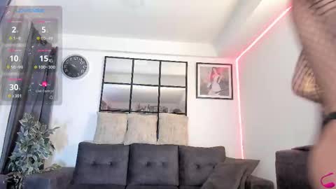 babyhorny_777 online show from 11/15/25, 10:12